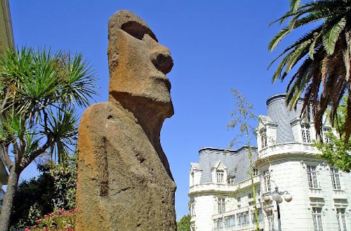 The only Moai that ever left Easter Island can be seen in Viña del Mar